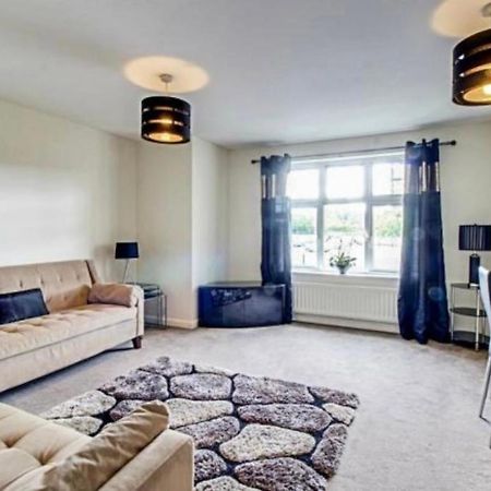 The Wickets - 2 Bedroom Apartment Overlooking Cricket Club Marton-in-Cleveland Екстер'єр фото