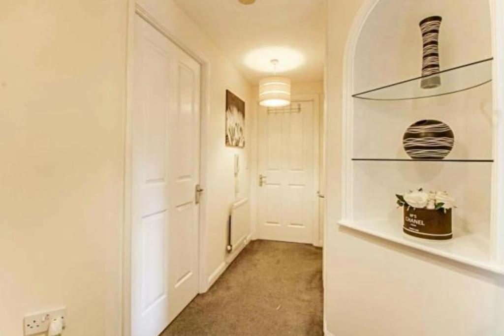The Wickets - 2 Bedroom Apartment Overlooking Cricket Club Marton-in-Cleveland Екстер'єр фото