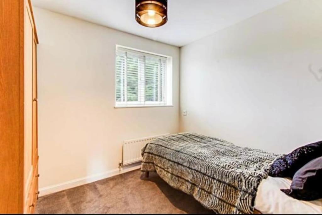 The Wickets - 2 Bedroom Apartment Overlooking Cricket Club Marton-in-Cleveland Екстер'єр фото